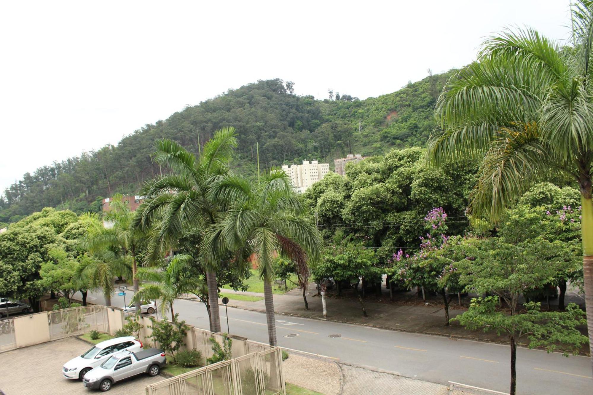 Hotel Dom Henrique Timóteo Exterior foto